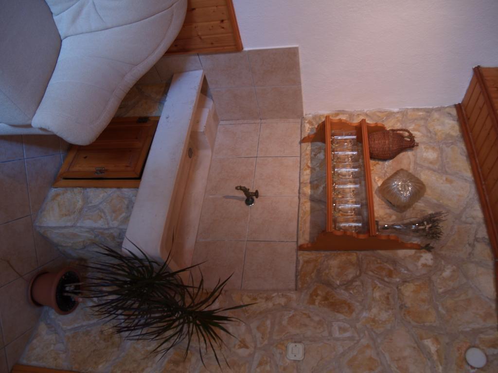 Apartments Pharia Jelsa  Habitación foto